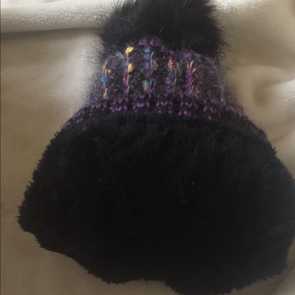 UGG hat - Picture 4 of 4